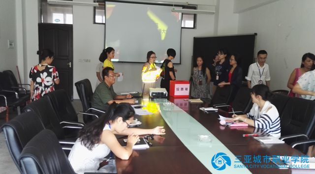 三亚城市职业学院教师党支部委员会换届选举大会隆重举行
